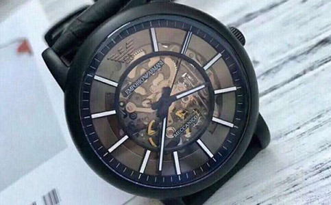 浪琴官網客服電話（浪琴手表機芯生銹的解決方法）