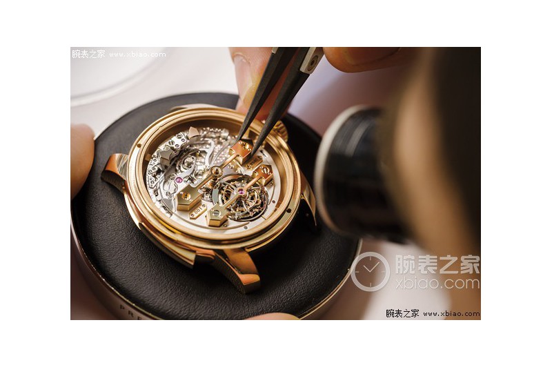 浪琴官網客服電話（浪琴手表機芯生銹的解決方法）